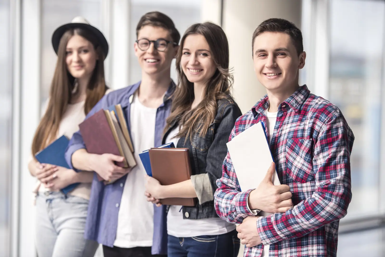 students-university-1-scaled (1) (2)